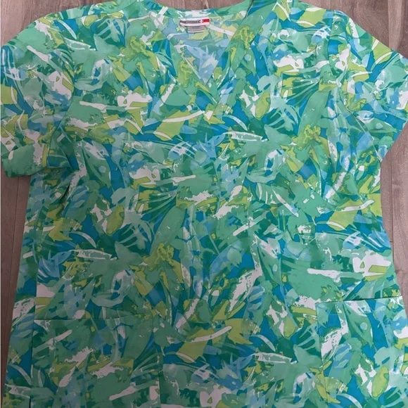 Colorful Patterned Scrub Top Lot - Picture 6 of 6